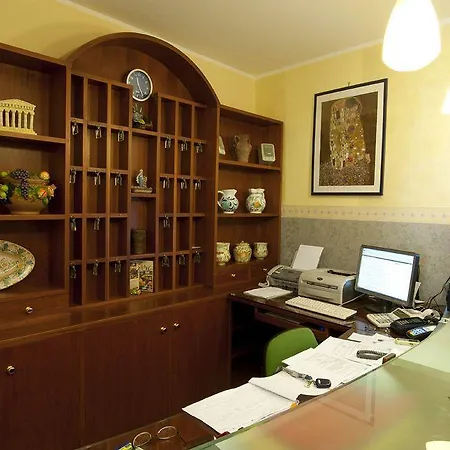 Hotel Columbia