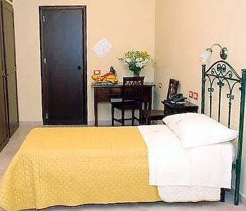 Columbia Hotel