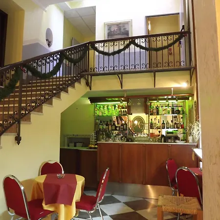 Hotel Columbia 2*