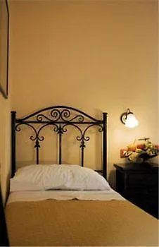 Hotel Columbia 2*