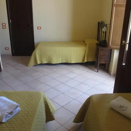 Columbia Hotel