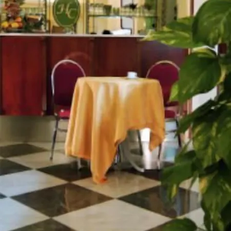 Hotel Columbia 2*